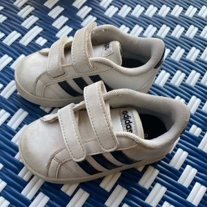 Adidas Superstar Sneakers